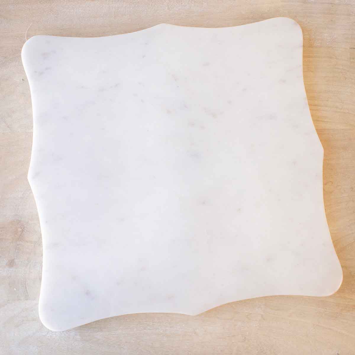 The Royal Standard Serving Board