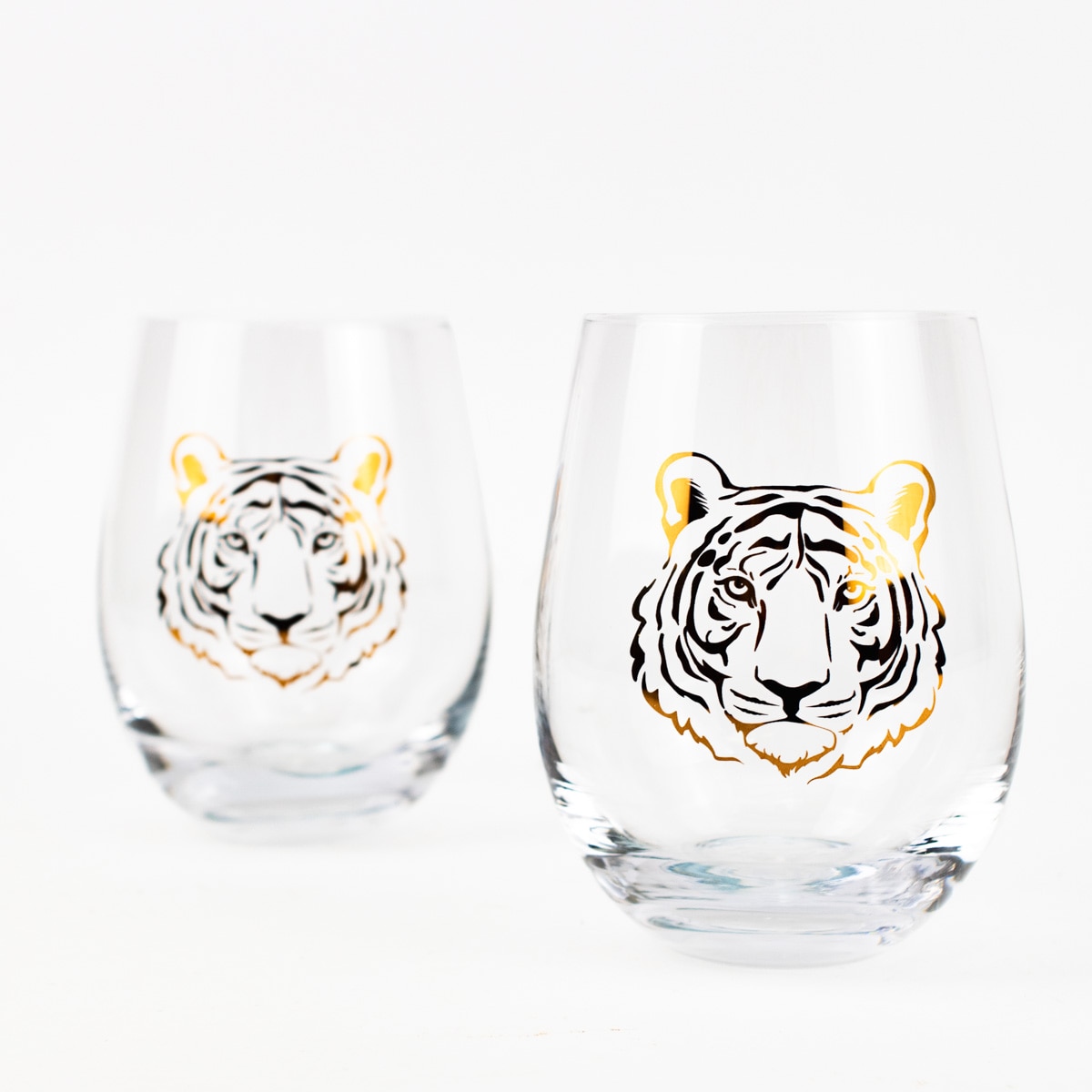 The Royal Standard Wine Glass